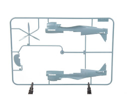 1:48 Curtiss P-40N Warhawk (WEEKEND edition)