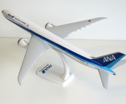 1:200 Boeing B777-9X ANA All Nippon Airways ″2000s″ Colors (Snap-Fit)