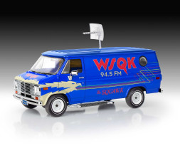 1:25 GMC WSQK Squawk Van (Model Set)