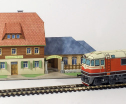 1:100 Hospitality at Lípa and long-distance bus Karosa LC 735 (cutout)