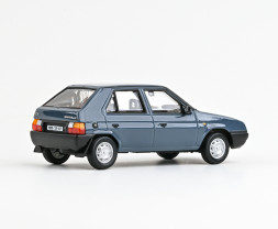 1:43 Škoda Favorit 136L (1988) – Dark Gray Blue