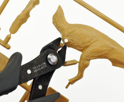1:35 Fukuiraptor