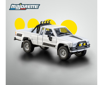1:64 Majorette Collection 1985 Toyota Hilux SRS Pick Up